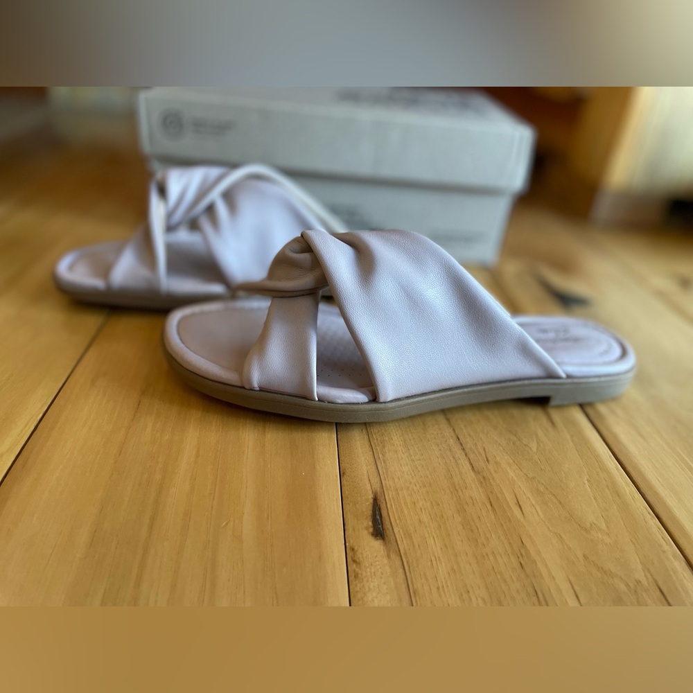 Clarks Women's Knotted Slide Sandals — Light Pink
